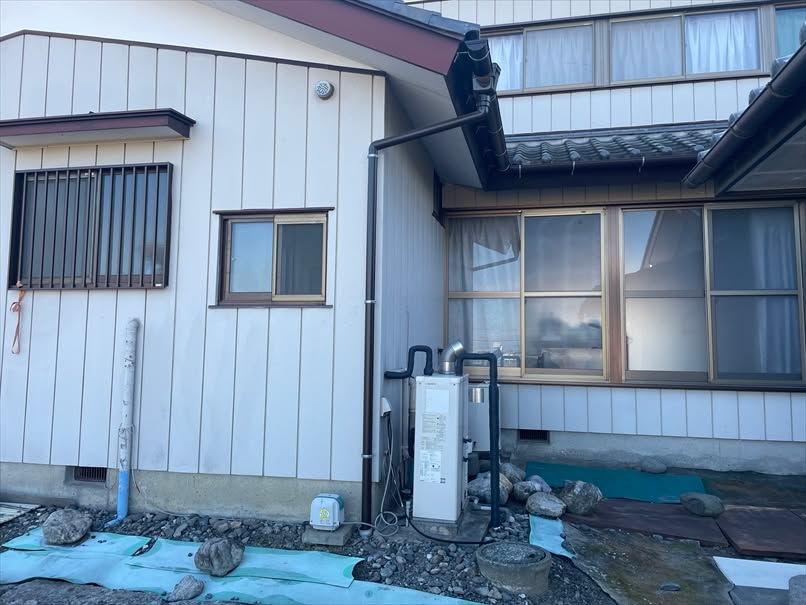 🏠✨ 加須市の皆さま、狭いバスルームから広々としたリラックス...