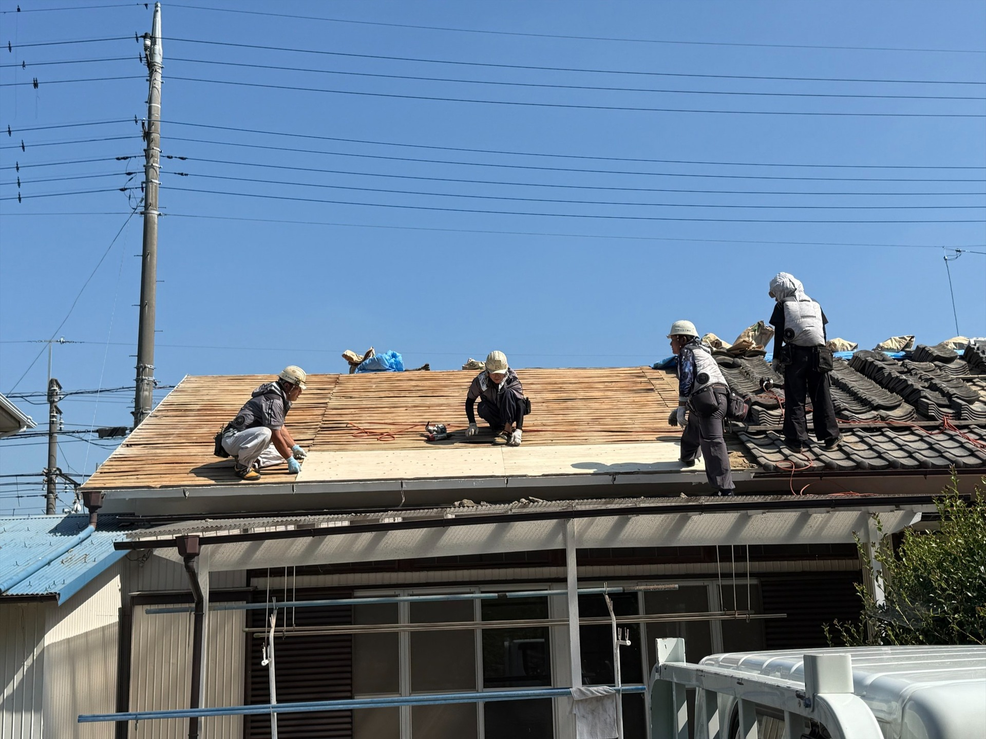 🏠✨熊谷市で55年の歴史を持つ住宅の屋根をリフォームしました...