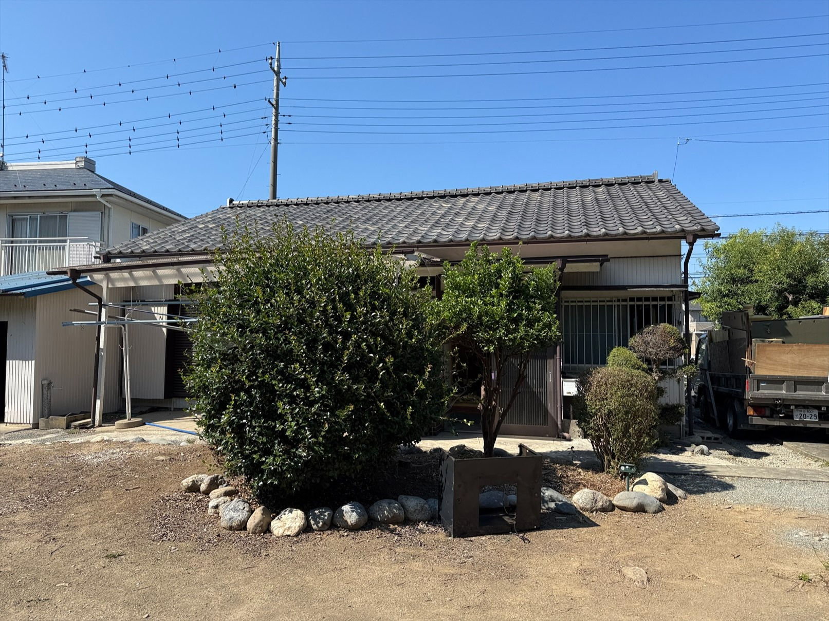 🏠✨熊谷市で55年の歴史を持つ住宅の屋根をリフォームしました...