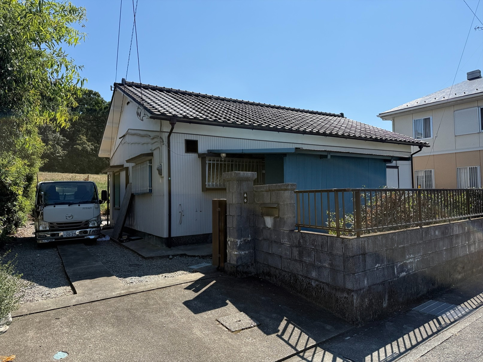 🏠✨熊谷市で55年の歴史を持つ住宅の屋根をリフォームしました...