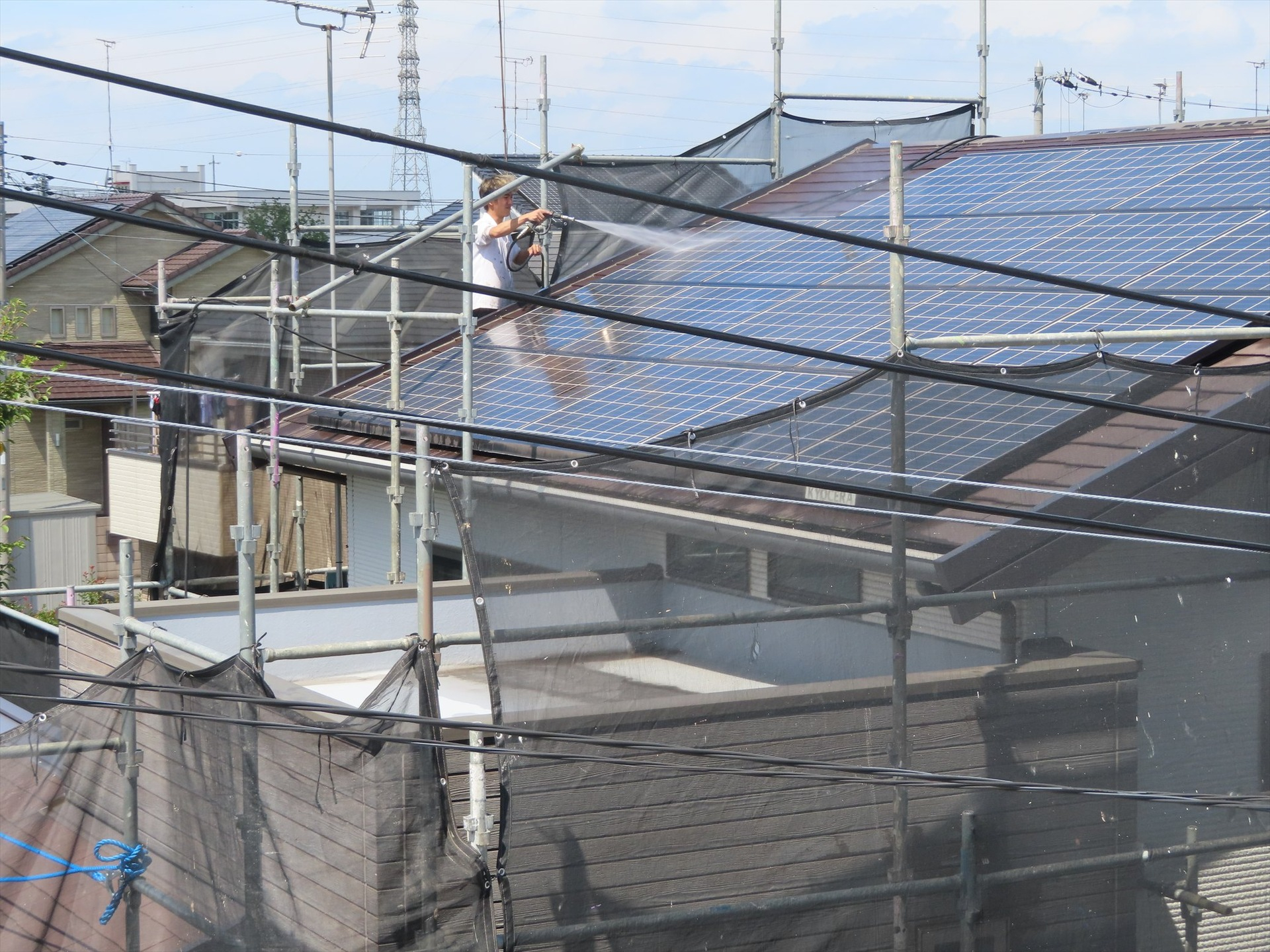 🏠✨ 加須市の補助金を賢く活用して、外壁と屋根をリフレッシュ...