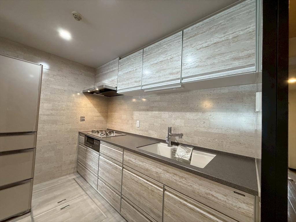 今回、加須市のマンションでキッチンのリフォームを行いました🏢...