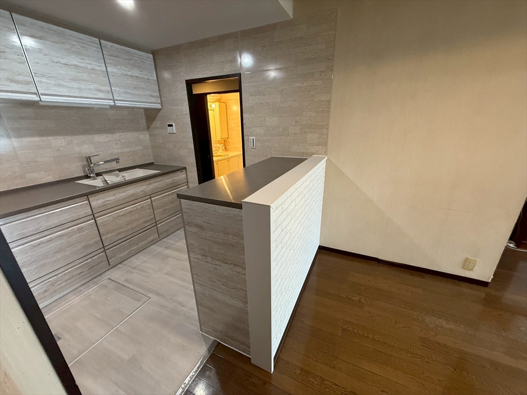 今回、加須市のマンションでキッチンのリフォームを行いました🏢...