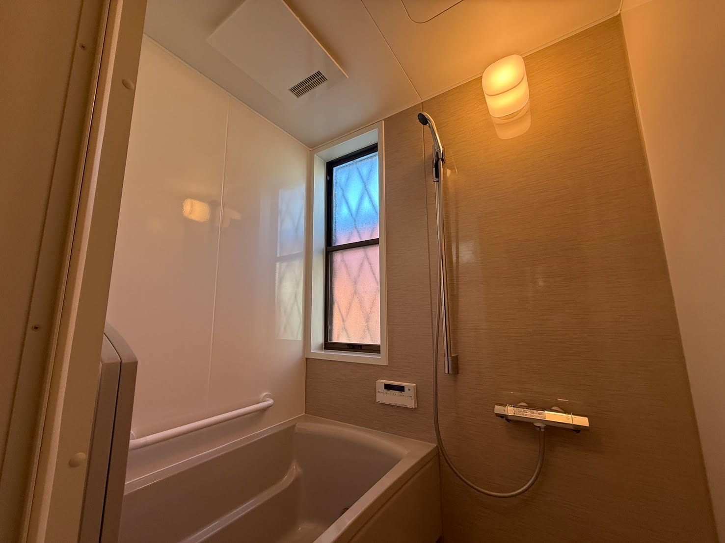 築40年のお住まい、加須市で素敵なお風呂に生まれ変わりました...