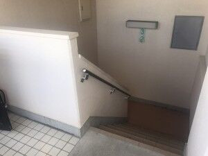 3階より下へ